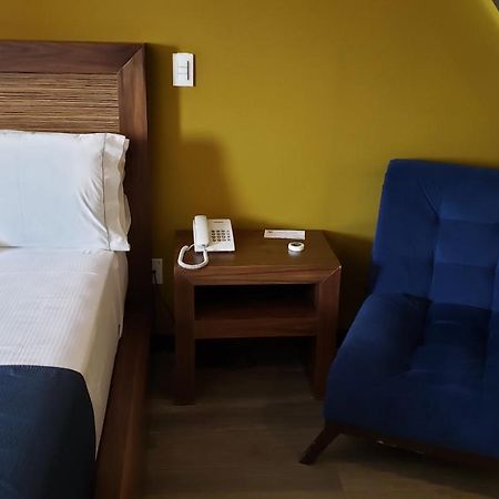 Terrass Hotel Zamora ซาโมรา เด อิดาลโก ภายนอก รูปภาพ
