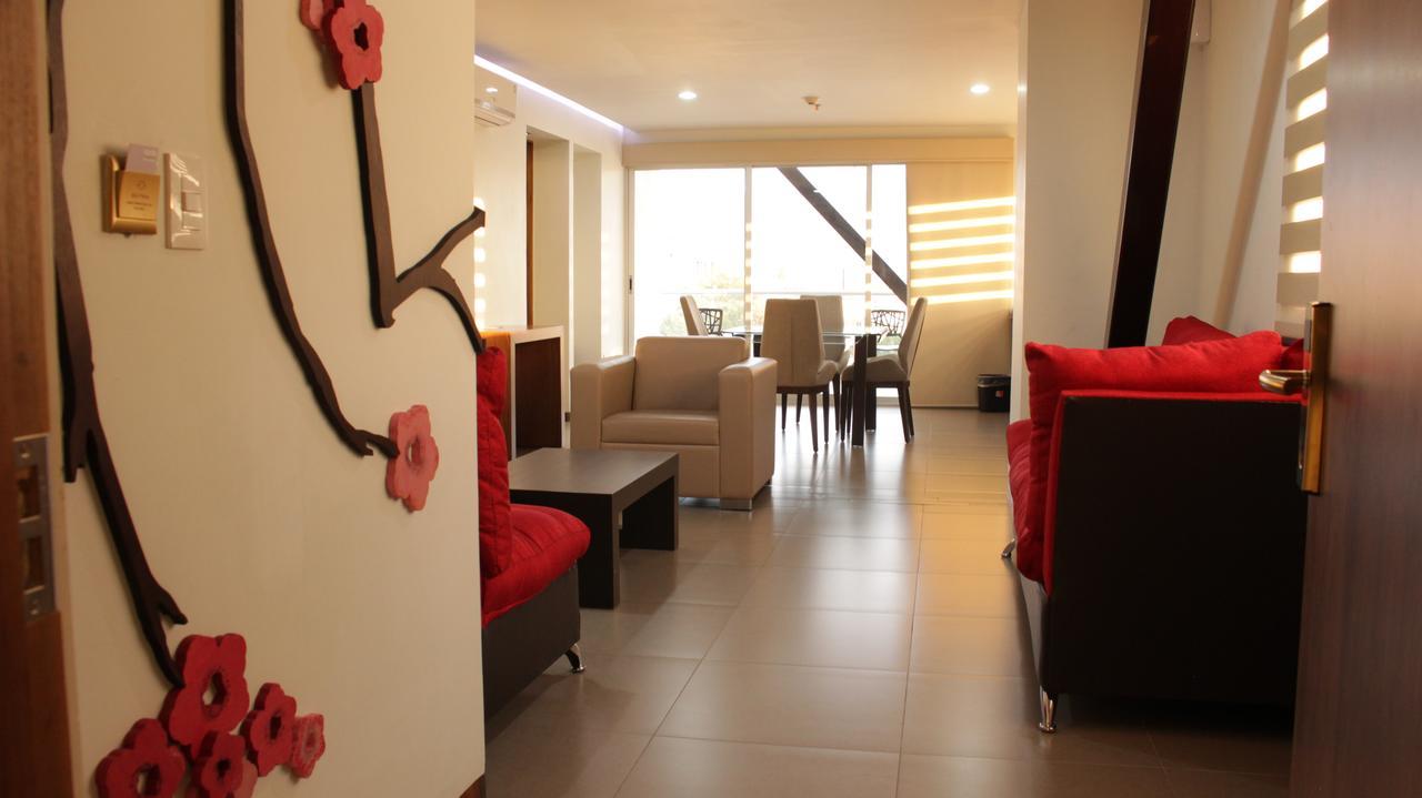 Terrass Hotel Zamora ซาโมรา เด อิดาลโก ภายนอก รูปภาพ