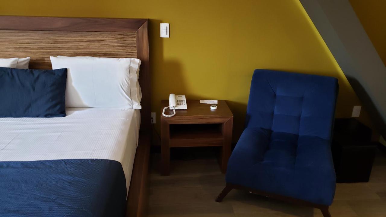 Terrass Hotel Zamora ซาโมรา เด อิดาลโก ภายนอก รูปภาพ