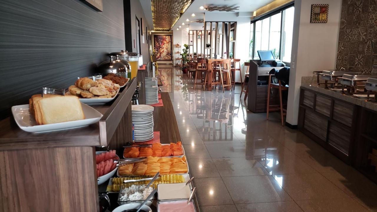 Terrass Hotel Zamora ซาโมรา เด อิดาลโก ภายนอก รูปภาพ