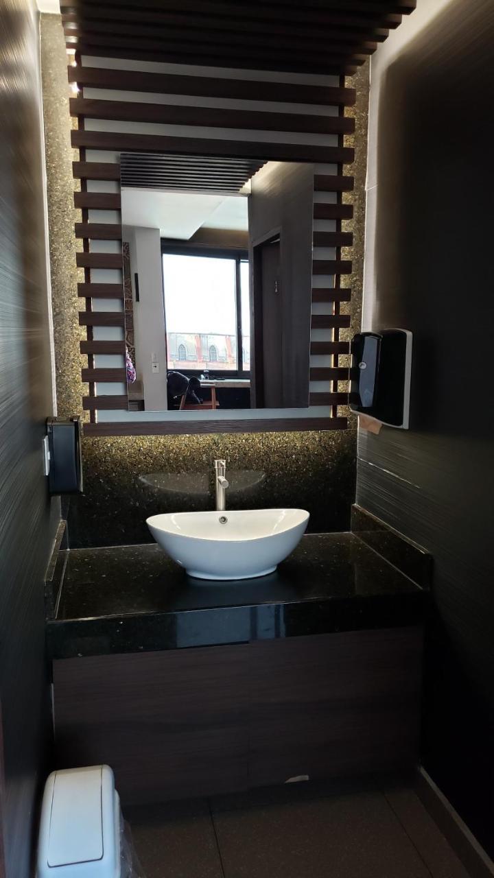 Terrass Hotel Zamora ซาโมรา เด อิดาลโก ภายนอก รูปภาพ