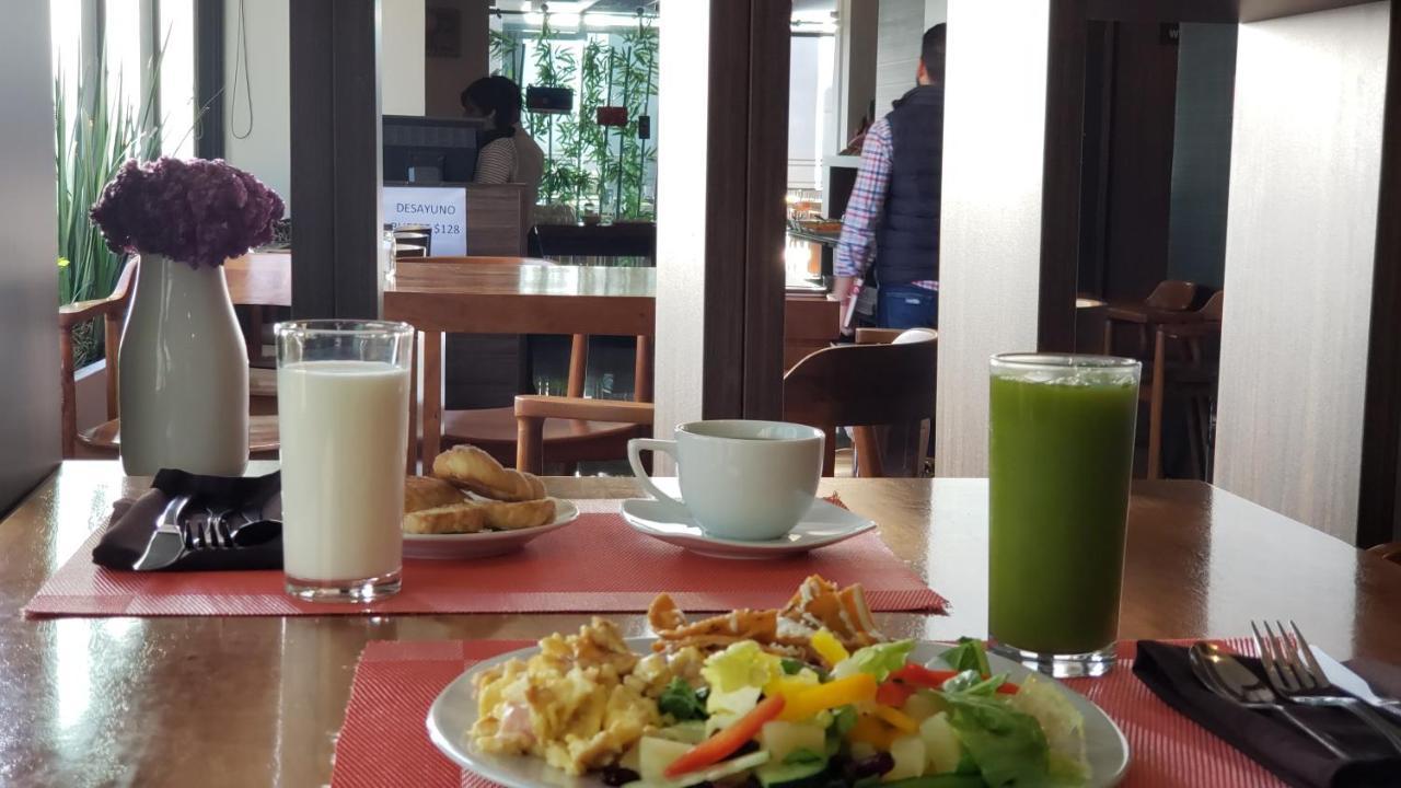 Terrass Hotel Zamora ซาโมรา เด อิดาลโก ภายนอก รูปภาพ